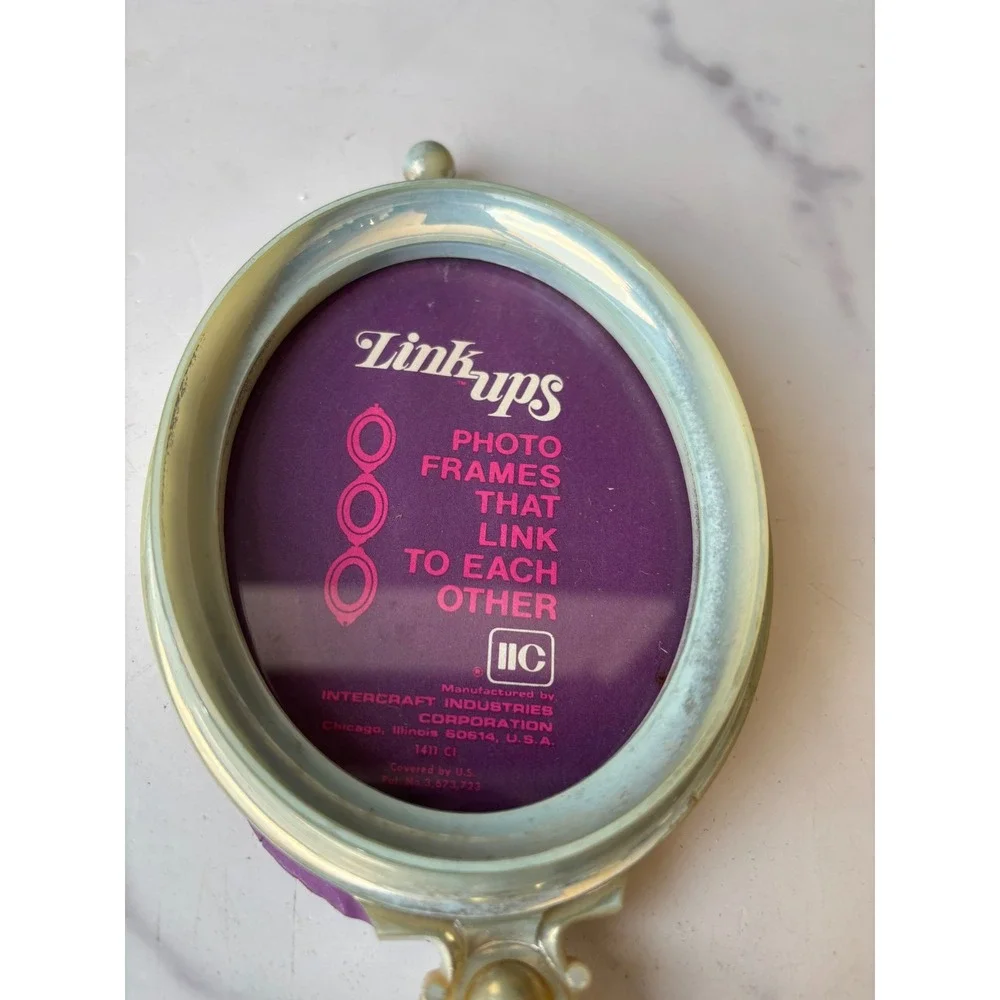 Vintage Link-ups Intercraft Industries Oval Photo Frames Set of 3 Iridescent